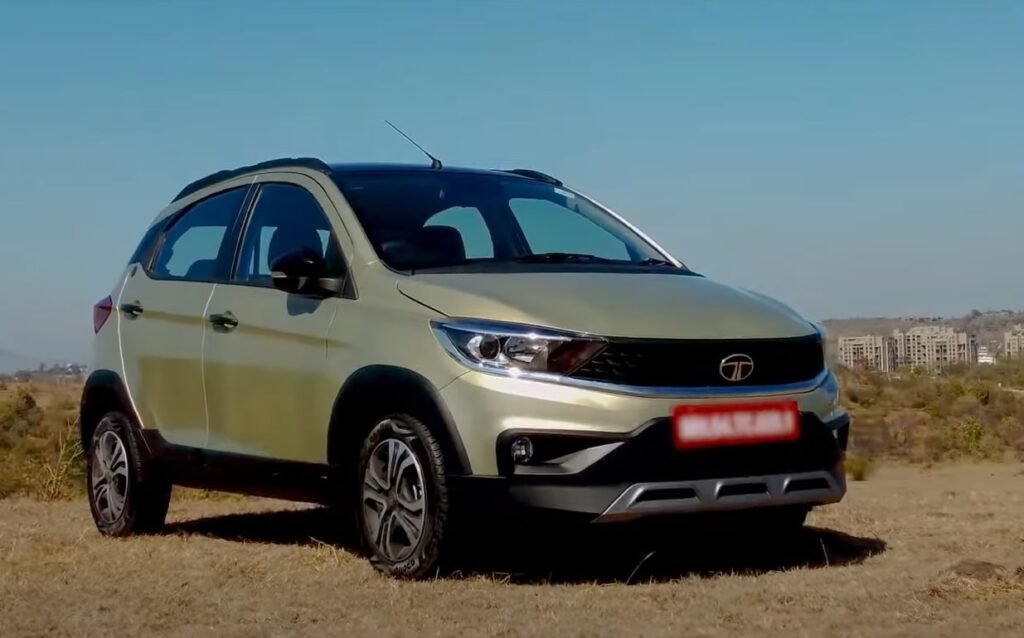 TATA Tiago NRG 2025